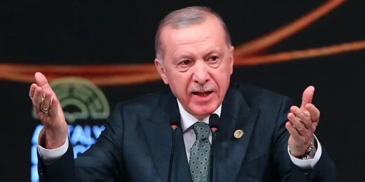 Στριμωγμένος ο Ρετζέπ Ταγίπ Ερντογάν: Καταγγελίες από τα Κατεχόμενα μέσω Ολλανδίας για εμπλοκή του σε σκάνδαλο για ξέπλυμα μαύρου χρήματος