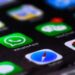 WhatsApp: Μόνο 30 μηνύματα το μήνα – Το Messenger βάζει όριο