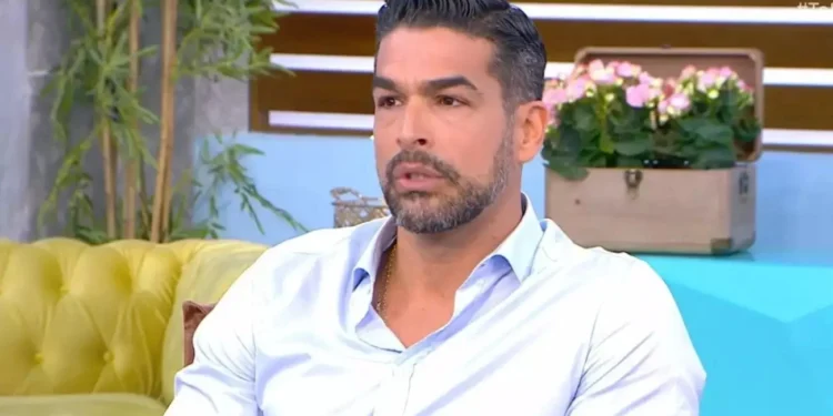 Νίκος Αναδιώτης για παρένθετη μητέρα ομόφυλων ζευγαριών: “Δεν θέλω η μητρότητα να εργαλειοποιηθεί”