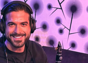 Άρης Μουγκοπέτρος: Ποιος είναι ο δεξιοτέχνης του κλαρίνου που ακρωτηριάστηκε από έκρηξη κροτίδας