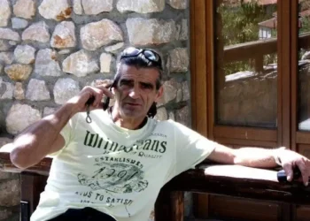 Αρκαδία: Καταπέλτης ο εισαγγελέας για την 35χρονη που κατηγορείται για τη δολοφονία του 64χρονου – «Τον χτυπούσαν ανελέητα μέχρι να πεθάνει»