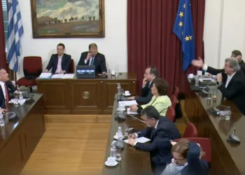 Επεισόδιο Γεωργιάδη – Πολάκη στη Βουλή: «Να πας λεβέντικα να δικαστείς» – «Λες παπ…» , δείτε βίντεο