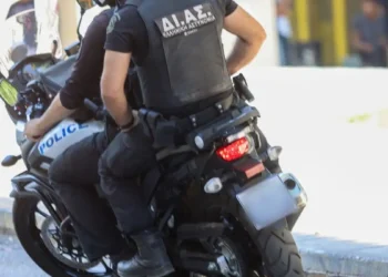 Ένοπλη ληστεία με ομηρία σε τράπεζα στην Κατοχή Αιτωλοακαρνανίας: Πήραν 200.000 ευρώ