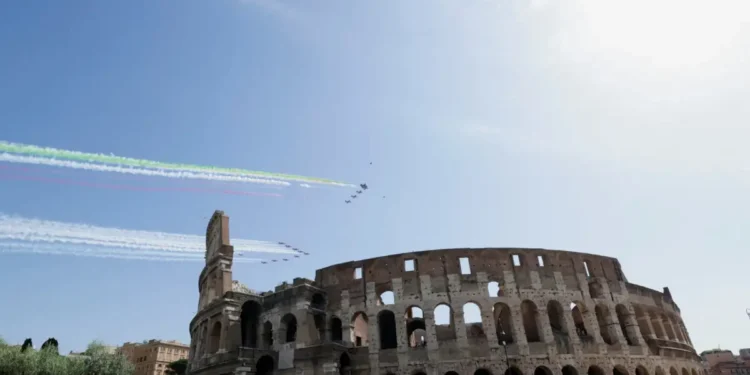 Ιταλία: Πρόστιμο 20 εκατ. ευρώ σε ταξιδιωτικούς πράκτορες για «μαύρη αγορά» εισιτηρίων στο Κολοσσαίο