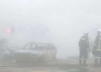 Τροχαίο δυστύχημα στα διόδια Πολυμύλου στην Εγνατία Οδό: Φορτηγό έπεσε στο κουβούκλιο, 2 νεκροί και 4 τραυματίες