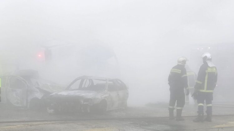 Τροχαίο δυστύχημα στα διόδια Πολυμύλου στην Εγνατία Οδό: Φορτηγό έπεσε στο κουβούκλιο, 2 νεκροί και 4 τραυματίες