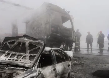 Πώς έγινε η τραγωδία στην Εγνατία: ΙΧ έκανε όπισθεν στη λωρίδα του e-pass, έπεσαν πάνω του το δεύτερο ΙΧ και το φορτηγό