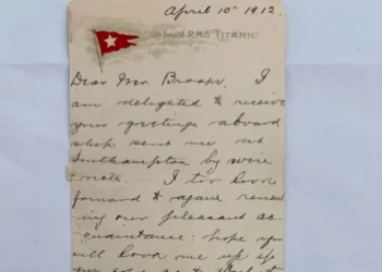 Ιστορική επιστολή του Τιτανικού πωλήθηκε σε τιμή ρεκόρ – «Θα περιμένω το τέλος του ταξιδιού, για να κρίνω…»
