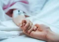 Πάτρα: Με κρανιοεγκεφαλικές κακώσεις ο 10χρονος που έπεσε από μπαλκόνι – Κατηγορείται για απόπειρα διάρρηξης
