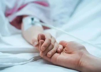 Πάτρα: Με κρανιοεγκεφαλικές κακώσεις ο 10χρονος που έπεσε από μπαλκόνι – Κατηγορείται για απόπειρα διάρρηξης