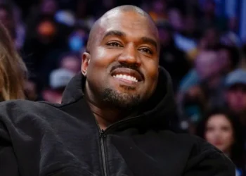 Κάνιε Γουέστ: Αποκάλυψε στο νέο του τραγούδι πως είχε σεξουαλικές εμπειρίες με τον ξάδερφό του, όταν ήταν ανήλικοι