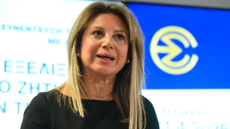 Η Καρυστιανού υπέβαλε μήνυση κατά των μελών της ΝΔ στην προανακριτική για τα Τέμπη