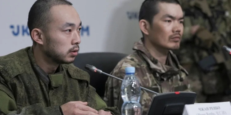 Πόλεμος στην Ουκρανία: «Μας παγίδευσαν για να πολεμήσουμε για τη Ρωσία» λένε Κινέζοι μαχητές αιχμάλωτοι του Κιέβου