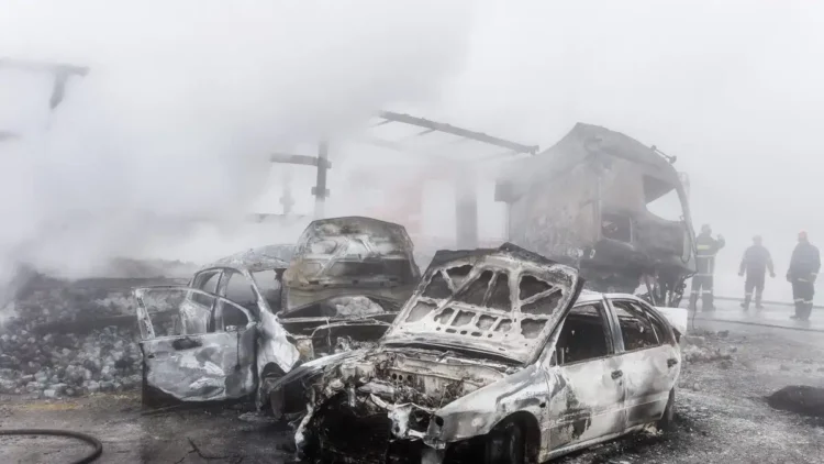 Κοζάνη: Εικόνες αποκάλυψης στο σημείο του τροχαίου με τους 2 νεκρούς – Κάμερες ασφαλείας θα ρίξουν φως στις συνθήκες της τραγωδίας