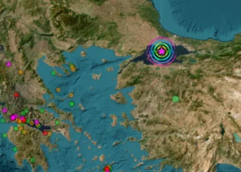Ισχυρός σεισμός τώρα κοντά στην Κωνσταντινούπολη