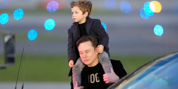 Ο Μασκ έδωσε $15 εκατ. στην influencer που γέννησε το 13ο παιδί του – Νέες αποκαλύψεις για τη «λεγεώνα» που δημιουργεί