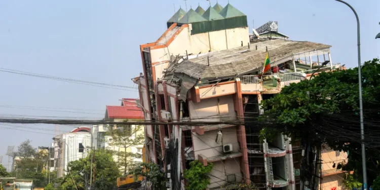 Συνελήφθη αστρολόγος του TikTok που προέβλεψε νέο σεισμό στη Μιανμάρ, δύο εβδομάδες μετά τα 7,7 Ρίχτερ