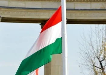 Ουγγαρία: Προωθεί νομοσχέδιο για την προσωρινή αφαίρεση υπηκοότητας σε πολίτες με διπλή εθνικότητα