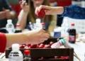 Εορταστικό ωράριο Πάσχα 2025: Ανοιχτά καταστήματα και σούπερ μάρκετ την Κυριακή των Βαΐων