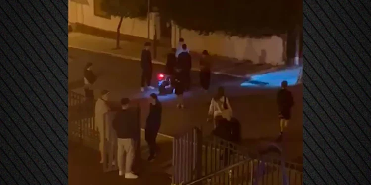 Γονιός μήνυσε τον γιο της 85χρονης που της πέταξαν βαρελότα στον Πόρο γιατί… δημοσιοποίησε το βίντεο