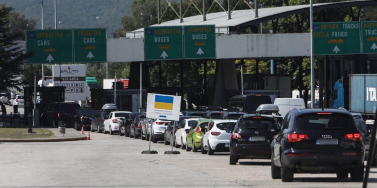 Οι Βούλγαροι γεμίζουν ραντάρ ταχύτητας τον δρόμο για τα σύνορα με την Ελλάδα – Πόσο θα πληρώνουν οι οδηγοί