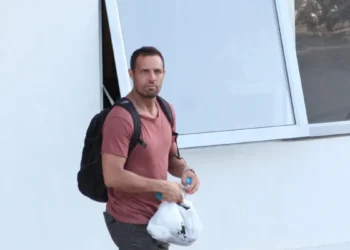 Βριλήσσια: Απόπειρα διάρρηξης στο σπίτι του γνωστού παρουσιαστή Σάββα Πούμπουρα – Τραυματίστηκε αστυνομικός μετά από άγρια καταδίωξη