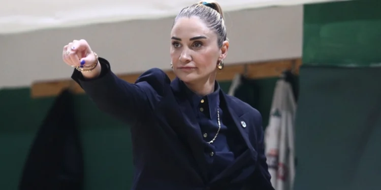 Παναθηναϊκός: Τροχαίο για την Ερντέμ, χτύπησε οδηγό μοτοσυκλέτας – «Μπέρδεψε το γκάζι με το φρένο» λέει η τραυματίας