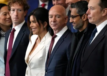 Μασκ, Ζούκερμπεργκ και Μπέζος: $50 δισ. μέσα σε δύο ημέρες έχασαν εξαιτίας των δασμών του Τραμπ οι billionaires φίλοι του