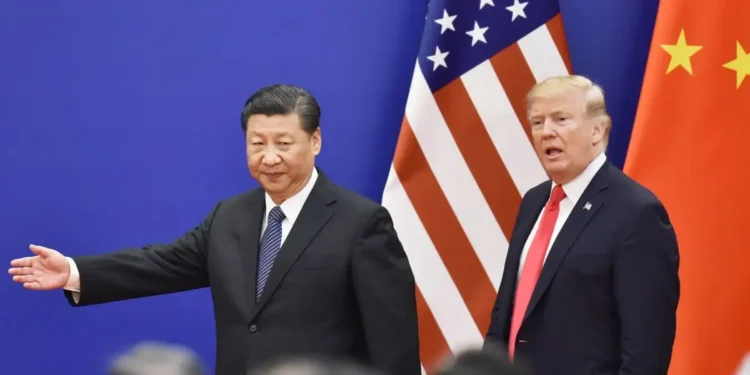 Νέα προειδοποίηση από Κίνα στις απειλές Τραμπ με τους δασμούς: Θα φτάσουμε μέχρι τέλους