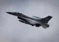 Συντριβή ουκρανικού F-16: Σώος ο πιλότος που εκτινάχθηκε – Ερευνάται το περιστατικό