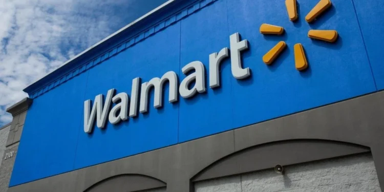 Μετά τη Walmart, στο κόκκινο η αγωνία στις ΗΠΑ για τις αυξήσεις τιμών στο λιανεμπόριο λόγω δασμών