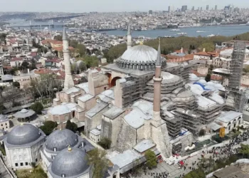 Ευθύμιος Λέκκας για Κωνσταντινούπολη: Περιμένουμε σεισμό 7,8 Ρίχτερ τα επόμενα δύο χρόνια – Θα ισοπεδώσει το 33% των κτιρίων