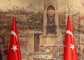 Τι επιδιώκουν Ουκρανία – Ρωσία στην Κωνσταντινούπολη;