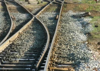 Σέρρες: Ηλικιωμένος εντοπίστηκε πλάι στις ράγες σε σιδηροδρομική γραμμή