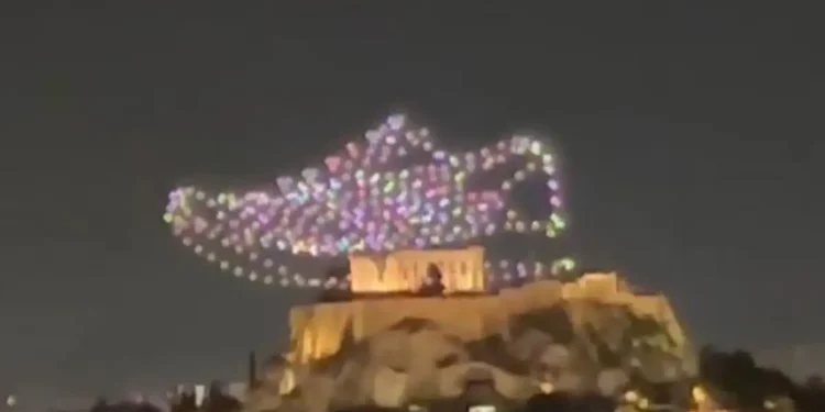 Adidas: «Το show με τα drones έγινε στο Ζάππειο με όλες τις απαιτούμενες άδειες»