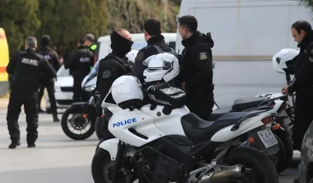 Μεγάλη επιχείρηση ΕΛΑΣ στη Θεσσαλονίκη – Προσαγωγές Τούρκων για τους πυροβολισμούς
