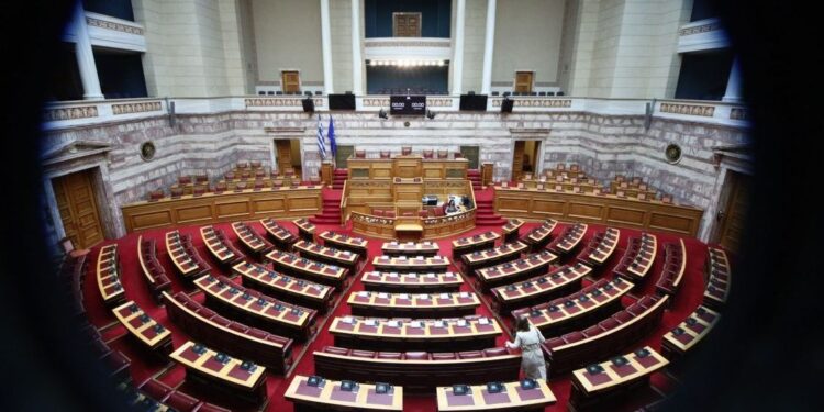 Τέμπη: Η στρατηγική της κυβέρνησης για Κώστα Αχ. Καραμανλή και προανακριτική