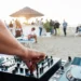 Συλλήψεις για παράνομα beach bars που στα χαρτιά ήταν… καντίνες -Η τρανταχτή περίπτωση στις Αλυκές Αναβύσσου
