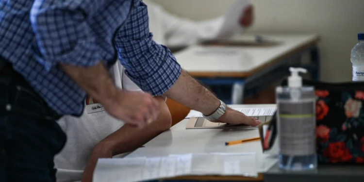 Στο πειθαρχικό 2.500 εκπαιδευτικοί που αρνήθηκαν ή εμπόδισαν την αξιολόγησή τους