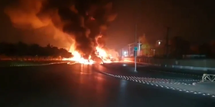 Ινδικά μαχητικά εξαπέλυσαν πυραύλους εναντίον πακιστανικών αεροπορικών βάσεων – Το Πακιστάν ξεκίνησε αντίποινα