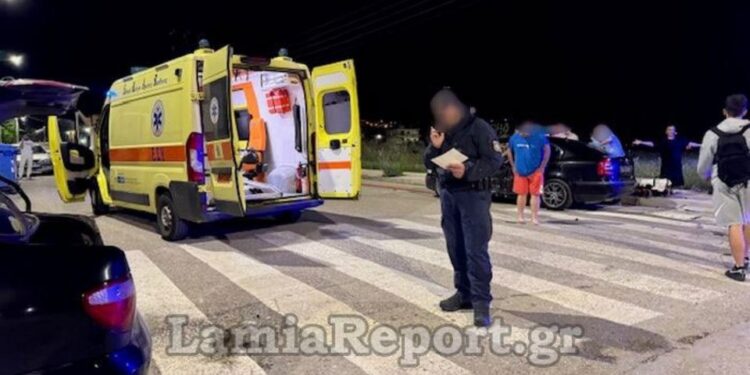 Σφοδρό τροχαίο στη Λαμία: ΙΧ παραβίασε το STOP, δύο τραυματίες