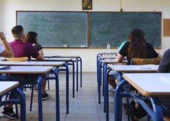 Αχαΐα: Απίστευτες καταγγελίες για γυμνασιάρχη – Βάζει μαθητές να ζητούν γονατιστοί συγγνώμη