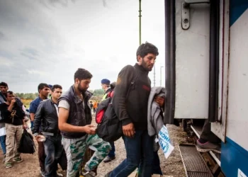 DW: Το γερμανικό Υπουργείο Εσωτερικών απαντά για τις επιστροφές προσφύγων στην Ελλάδα