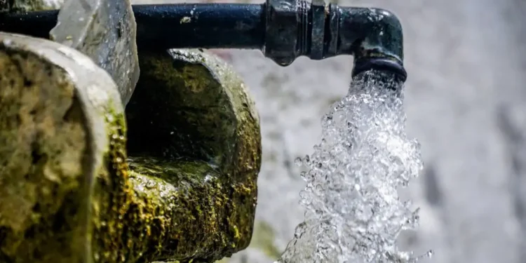 Που και πόσο θα αυξηθούν οι λογαριασμοί του νερού – Λειψυδρία και τουρίστες εκτόξευσαν τις αναγκαίες επενδύσεις