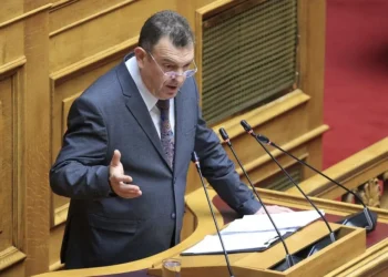 Παπαδόπουλος για τη διαγραφή του: «Δύο μήνες ψάχνω τον Νατσιό – Γιαλαντζί πατριωτικό κόμμα η Νίκη»