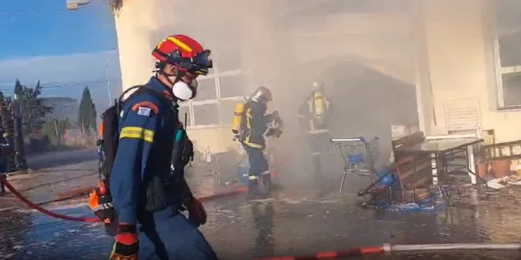 Τραγωδία στη Λέσβο: Νεκρή 65χρονη από φωτιά σε σούπερ μάρκετ στο χωριό Βρίσα