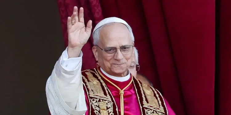 Πάπας Λέων 14ος: Οι άγνωστες πτυχές – Η διπλή υπηκοότητα, τα μαθηματικά και η αγάπη για το τένις