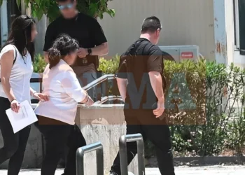 Ποινική δίωξη για δύο κακουργήματα στην PR που «πουλούσε» πολυτελή ταξίδια στο εξωτερικό – Πώς εξαπατούσε τα θύματά της