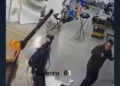 Ανατριχιαστικό βίντεο από εργοστάσιο στην Κίνα: Ανθρωποειδές επιτίθεται στους χειριστές του – «Η εξέγερση των ρομπότ ξεκίνησε»