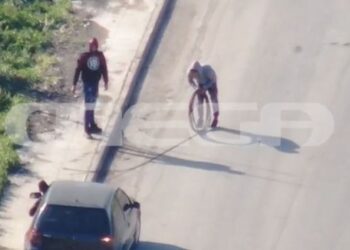 Ατιμωρησία α λα ελληνικά: Συμμορίες Ρομά καίνε καλώδια δίπλα στις ράγες για να πάρουν τον χαλκό